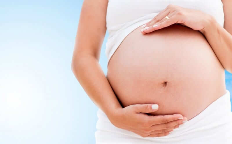 Những giai đoạn khó khăn trong cuộc đời phụ nữ: Mang thai và sinh con